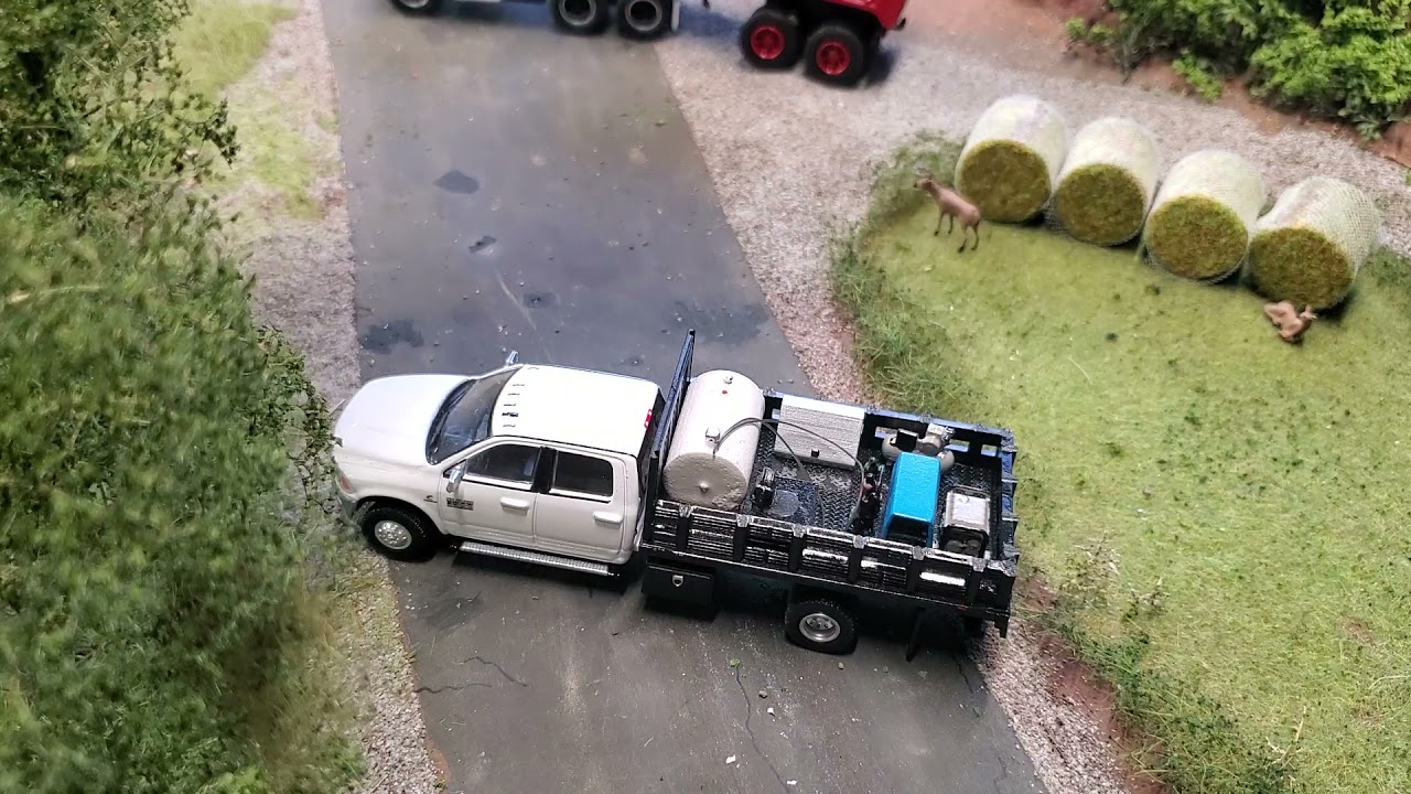 1/64 custom farm trucks