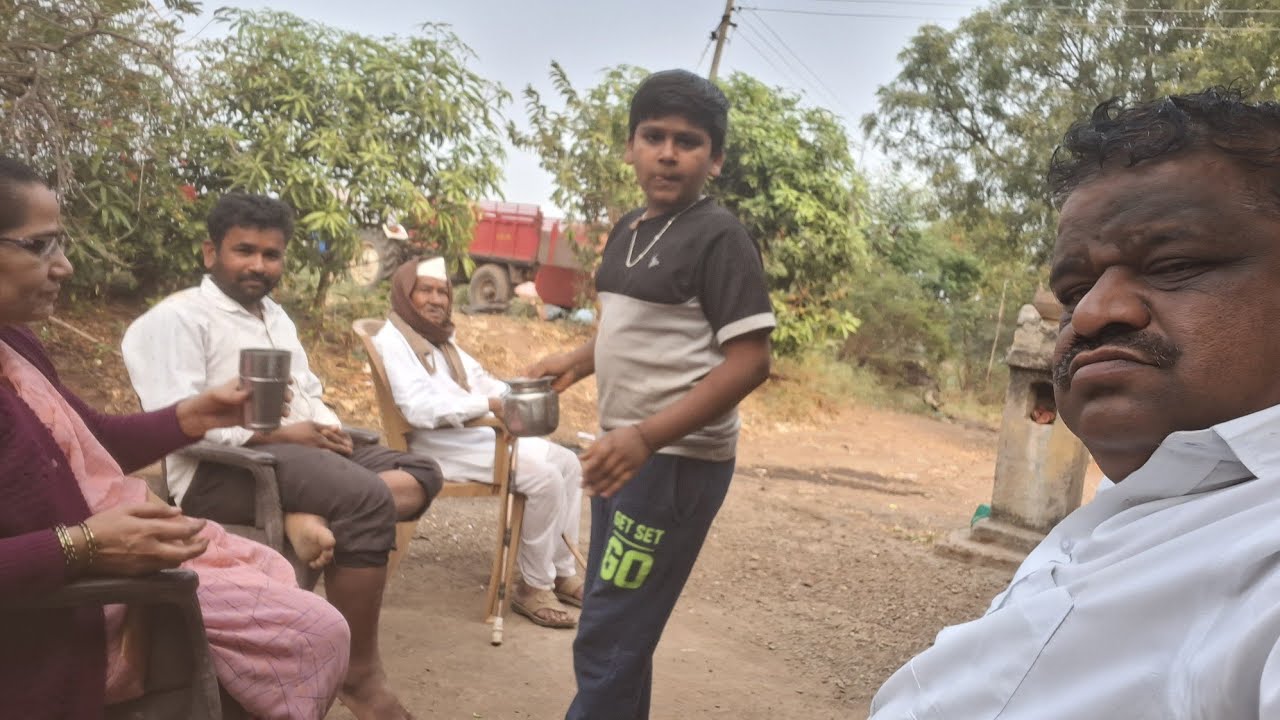 दुगाव ची प्रसिद्ध भेळ आणि सासरवाडी मस्त एन्जॉय 
