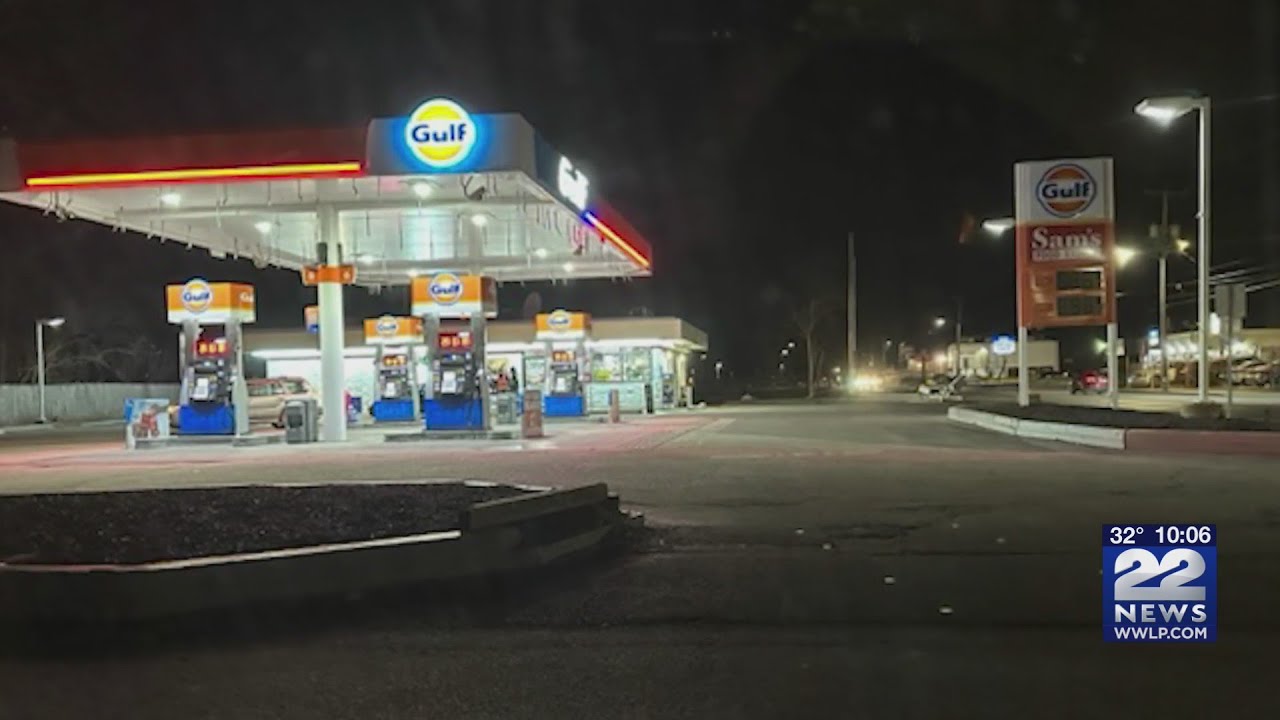 REMINDER: Fuel up cars and check fluid levels before a snow storm