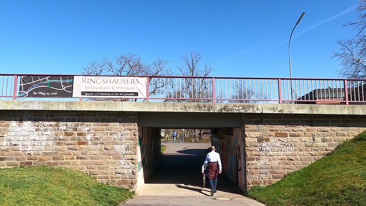 Bachem Bad Neuenahr-Ahrweiler - Rheintal Radweg