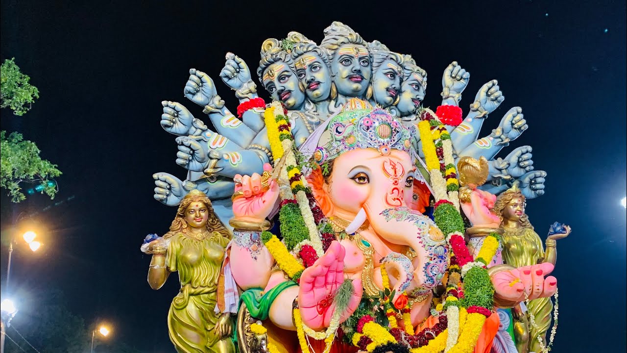 Ganesh Nimajjanam 2021 at Tank Bund , Hyderabad | Ganapati Visarjan | Day 10 of Ganesh immersion