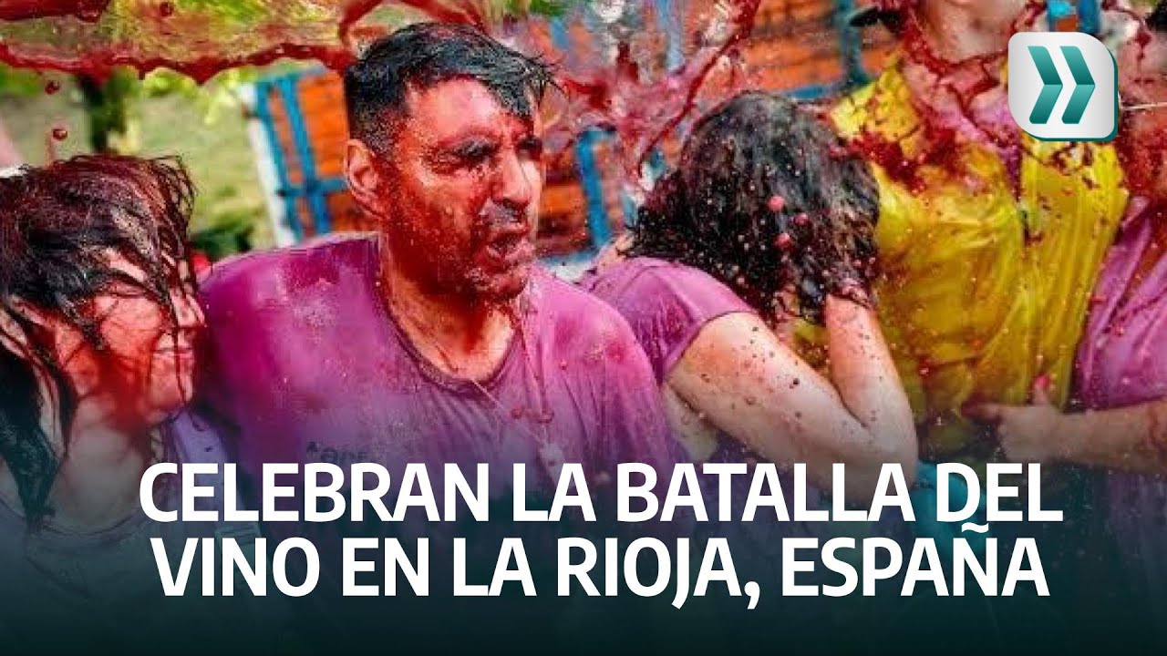 ‘Vuelan’ 40.000 litros en la Batalla del Vino en La Rioja, España | Vanguardia