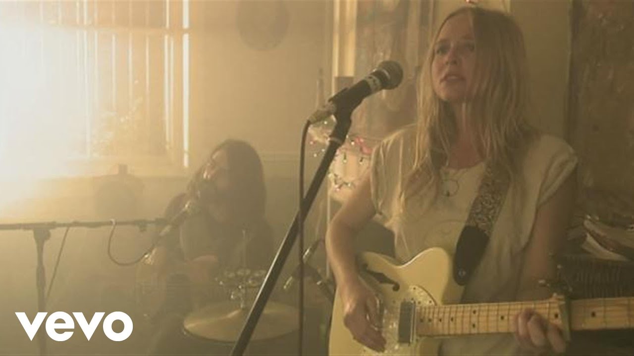 Lissie - When I'm Alone (Live)