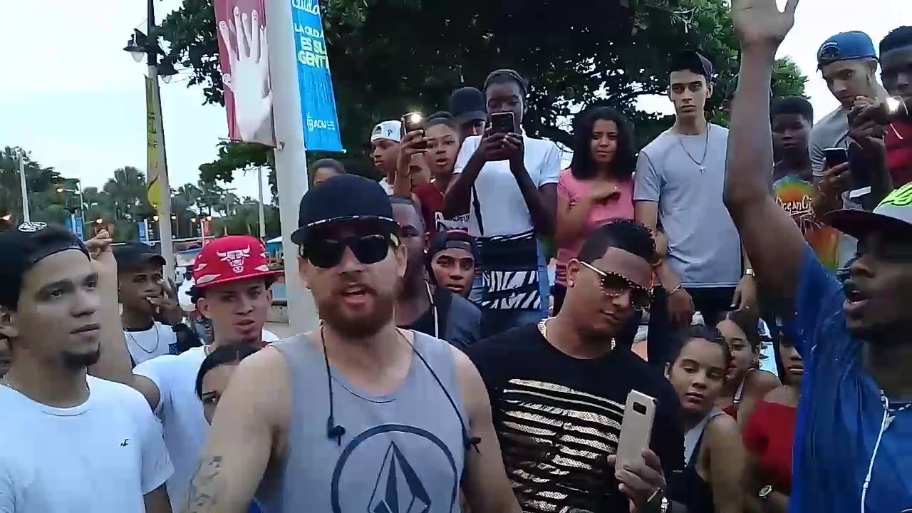 BRUTAL R8 EN LA CASA VS EL PIRO BATALLA DE FREESTYLE EN GUIBIA 2017