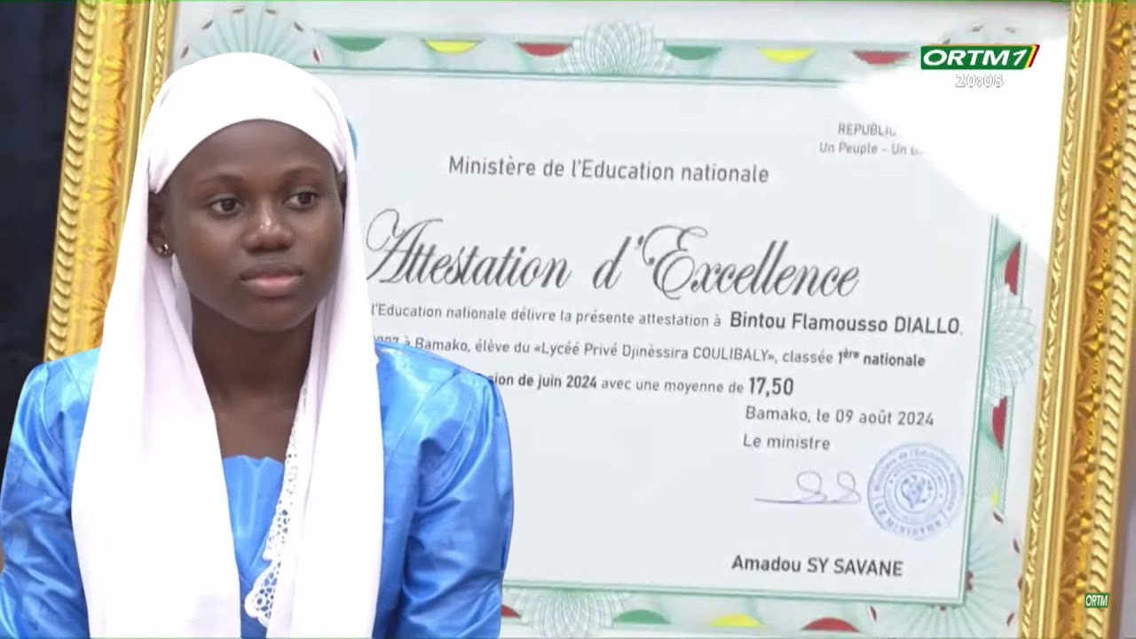 Portrait de Bintou Flamousso Diallo, 1re nationale du Baccalauréat Malien session de juin 2024
