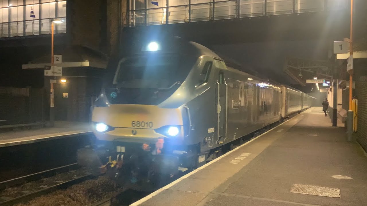 *THRASH* Class 68010 Oxford Flyer at The Hawthorns