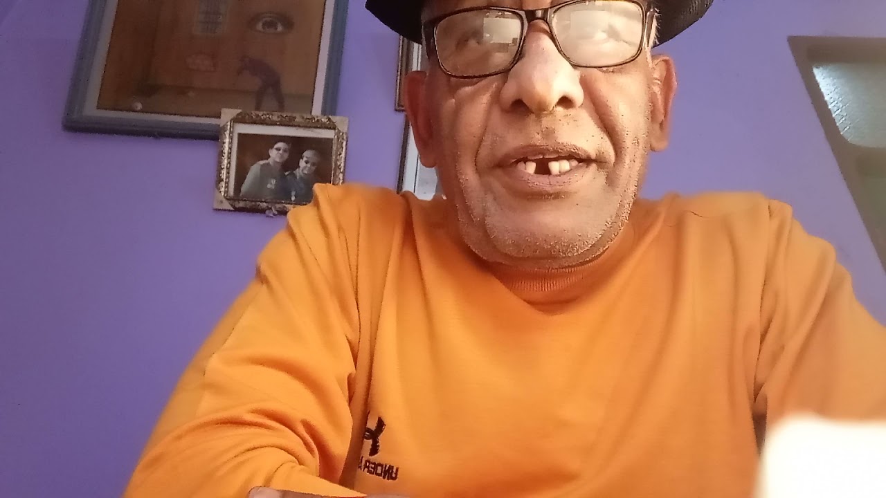 قصة المظاهرة مع مصطفى طيارة..