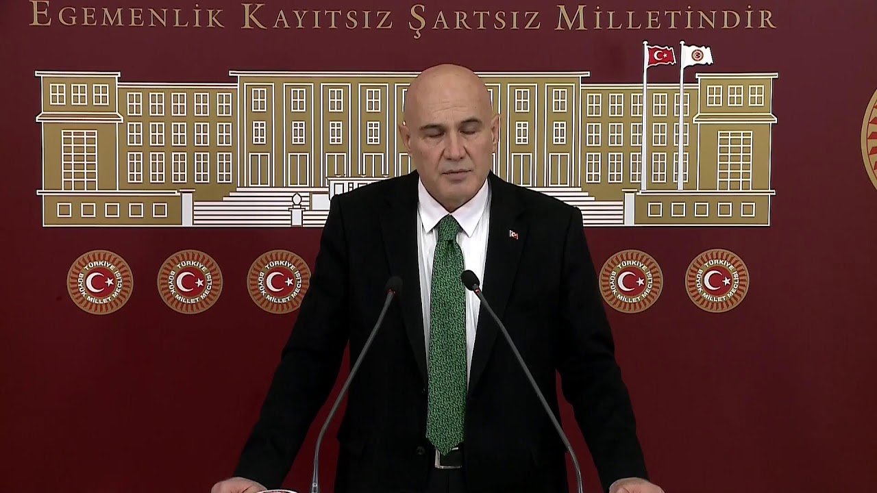Grup Başkanvekilimiz Turhan Çömez, gündeme dair açıklamalarda bulunuyor.