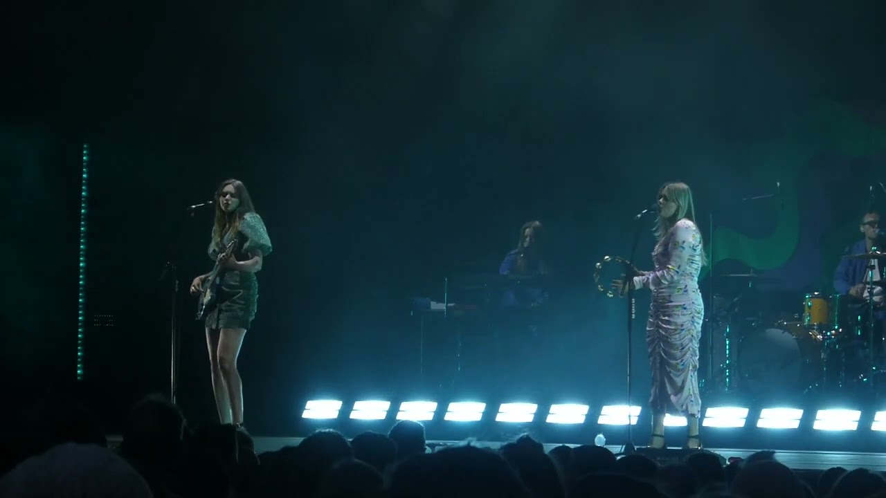 First Aid Kit -Out of my Head - Live at Piece Hall, Halifax 23.6.22