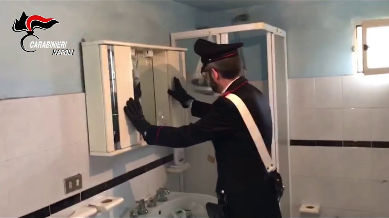 Polvica, scoperto laboratorio per tagliare cocaina: arrestate 3 persone