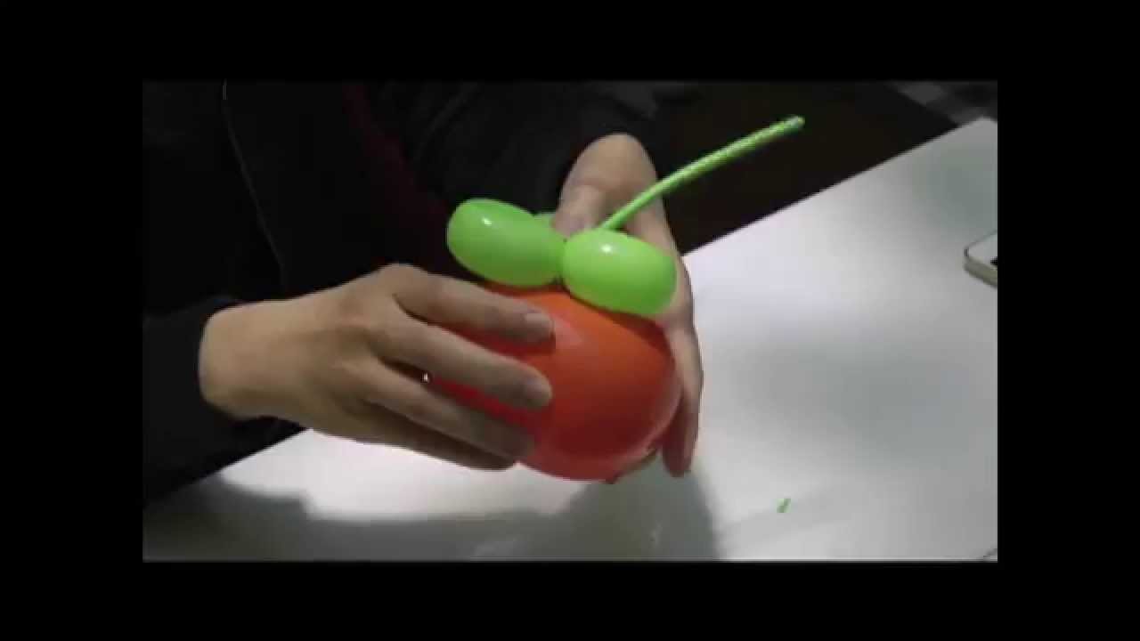 Balloon twisting - tangerine (扭氣球 - 年桔)