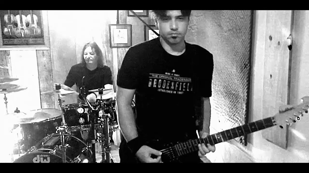 Alex Andreoni - Far from Home (Official Music Video)