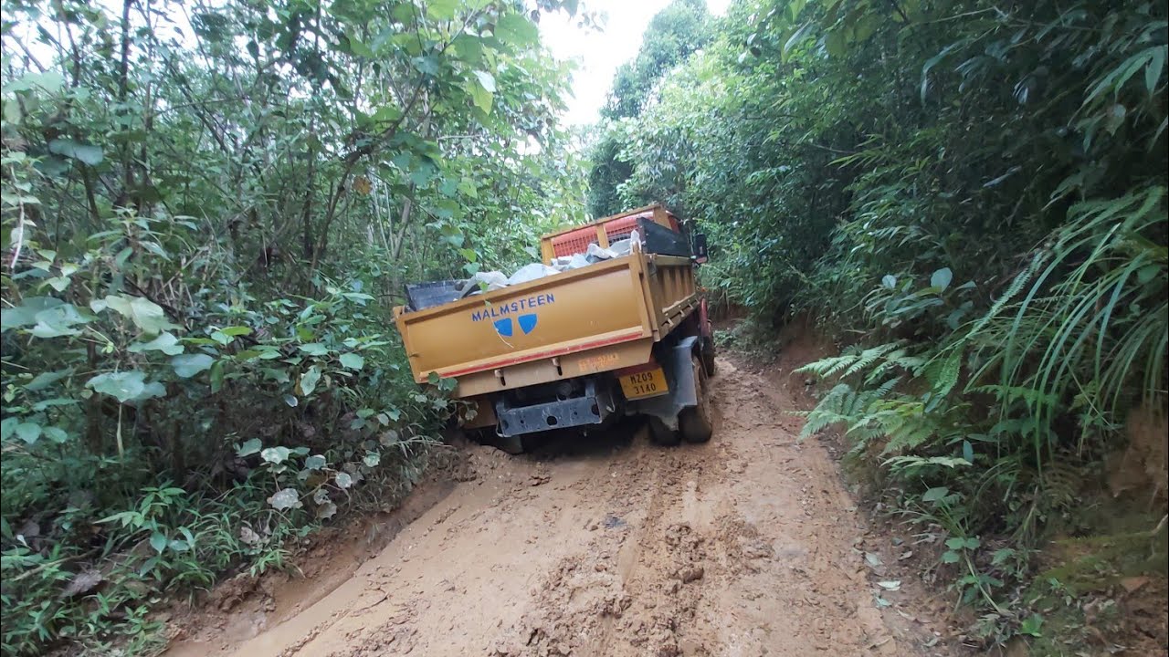 Tata 407 Sk tipper offroad ( Mizoram, Sialsuk) | Dangerous road