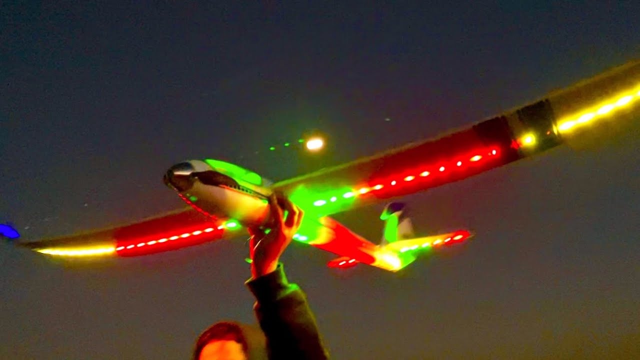 FLYING LIGHT SHOW - E-flite Night Radian 2.0m Electric Motor Glider