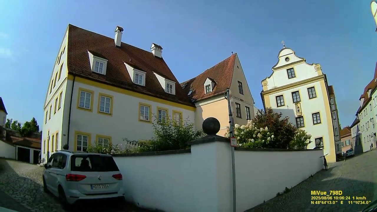 D: Große Kreisstadt Neuburg a.d.Donau. Landkreis ND. Rundfahrt durch die Stadtmitte. August 2025