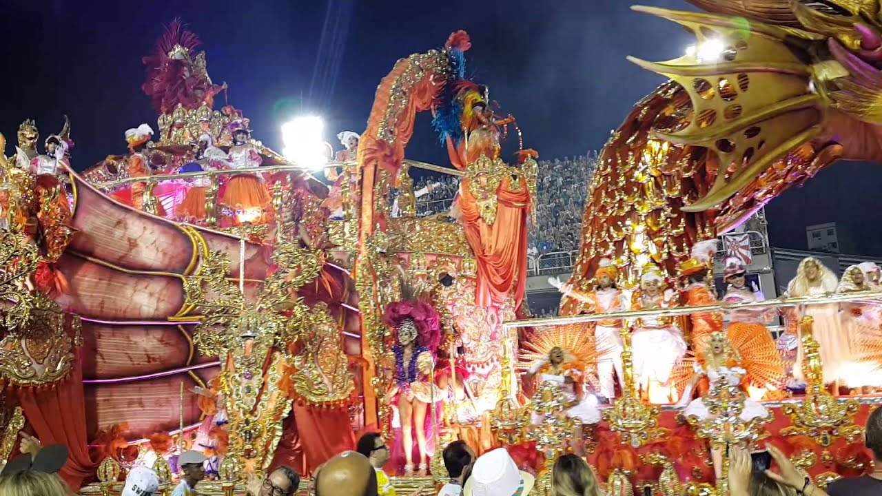 Carnaval 2016 - A Samba Dragon