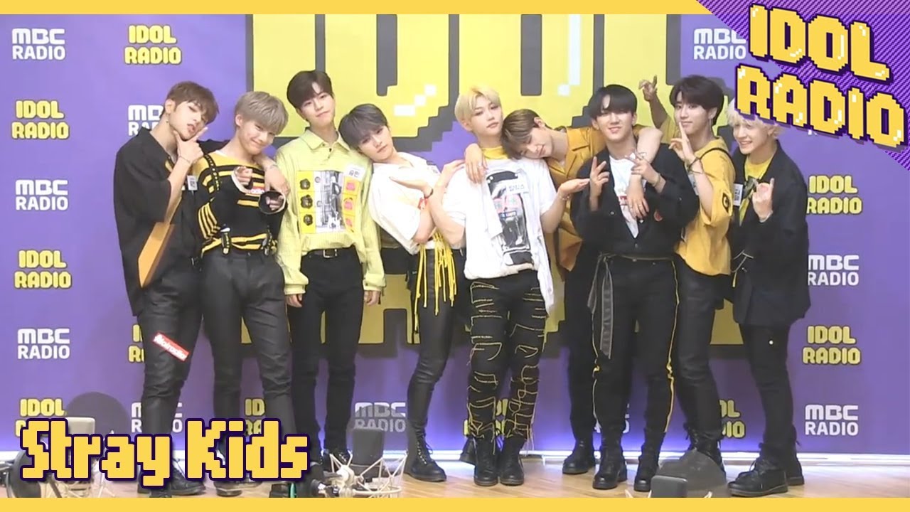 [IDOL RADIO] 시를~ 쓰시오!!!, 스트레이키즈 입장~!!!
