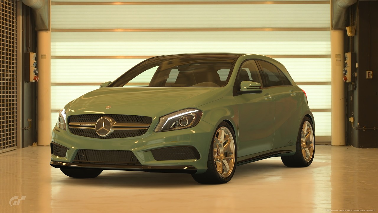 Gran Turismo® 7 25th PS4 Pro, Engine Room: A45 AMG (WB) '13 Vredefort 🐯