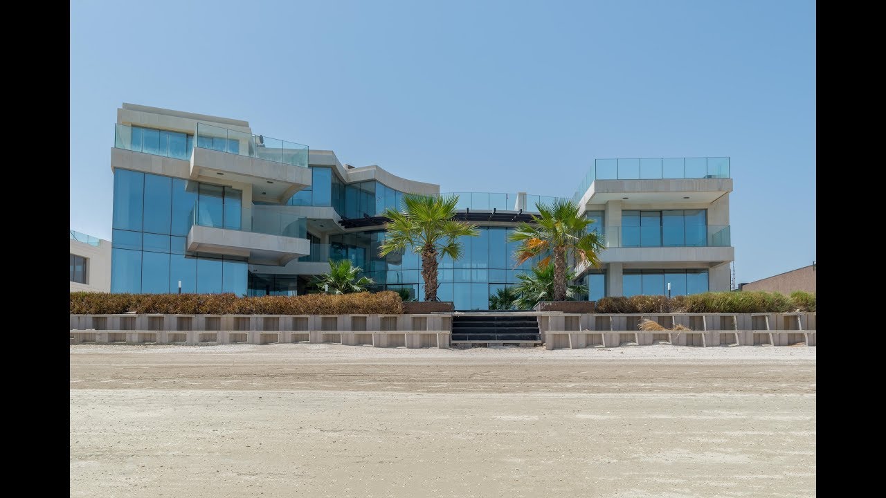 Amazing Beach Villa on Palm Jumeirah