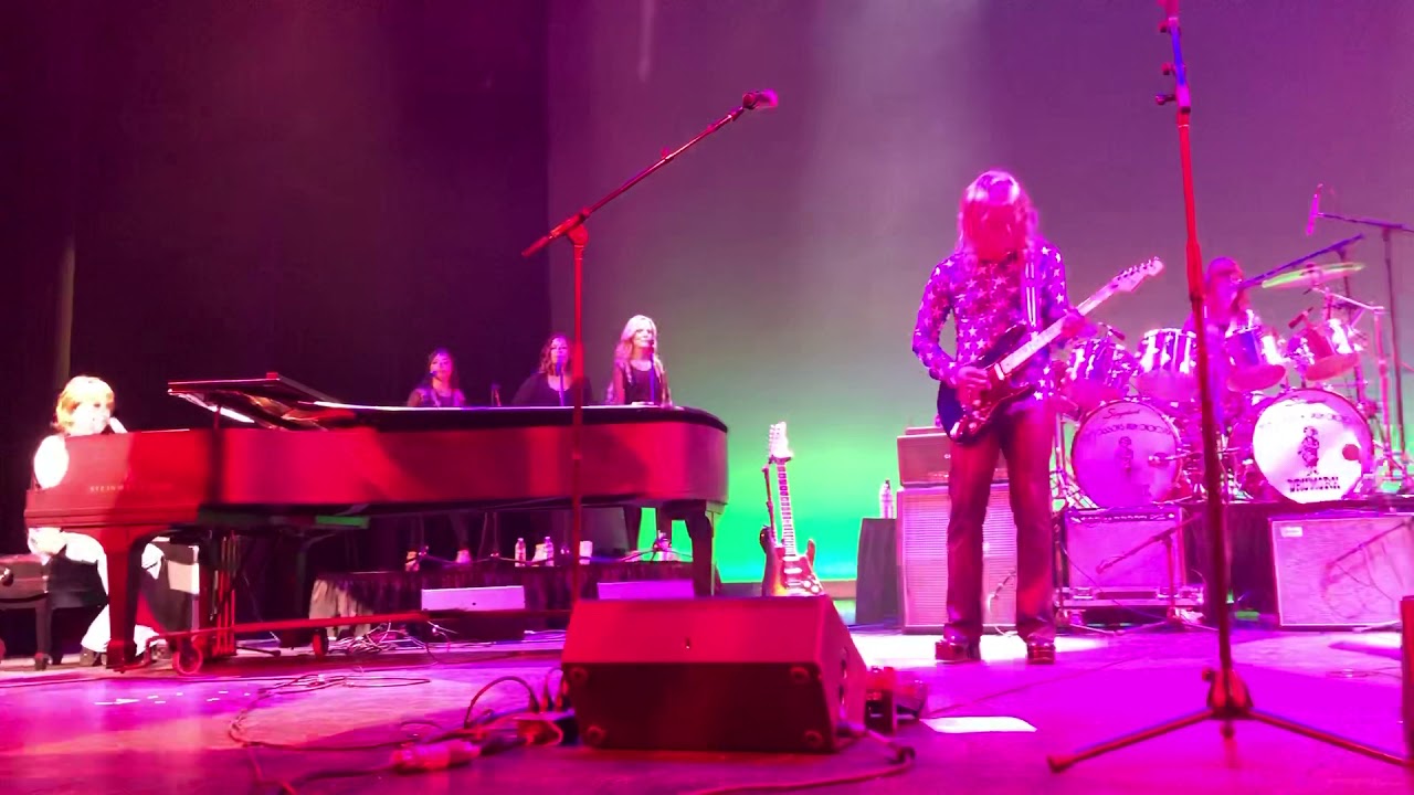 Ballad of a Well Known Gun-Kenny Metcalf as Elton and the Early Years Band feat. Caleb Quaye