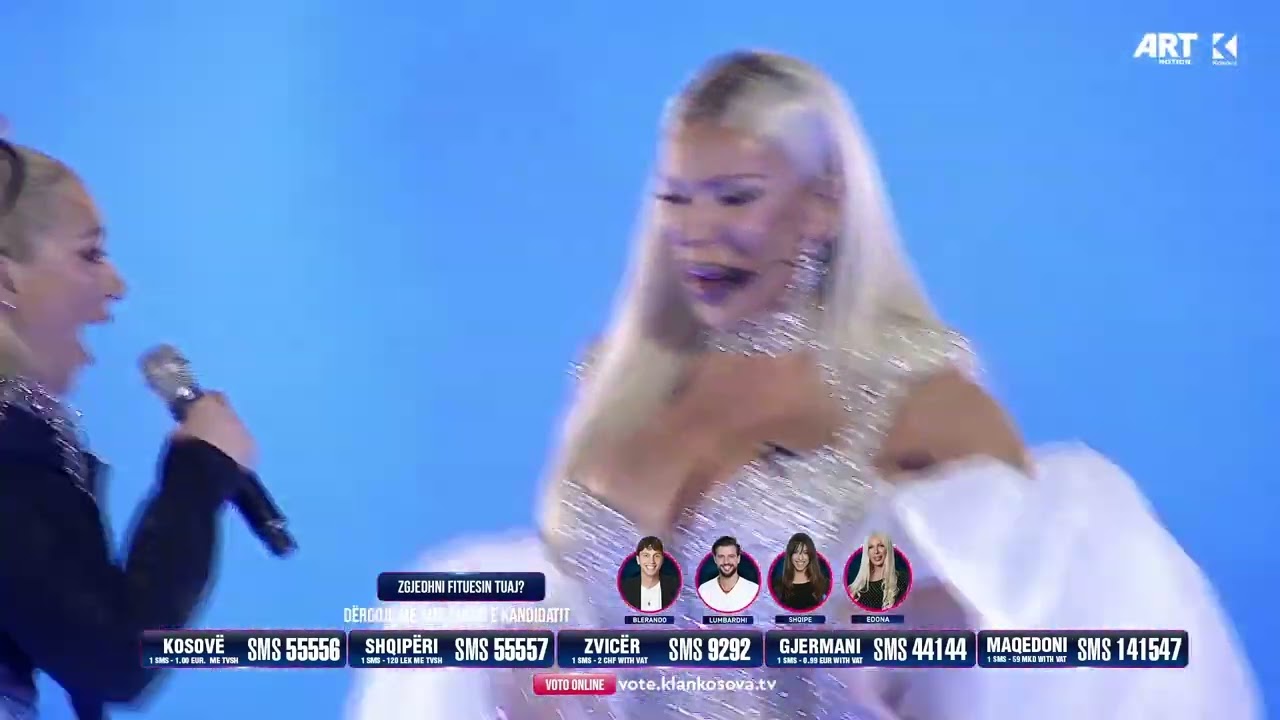 Edona surprizohet nga Ronela Hajati, këndojnë së bashku në skenë