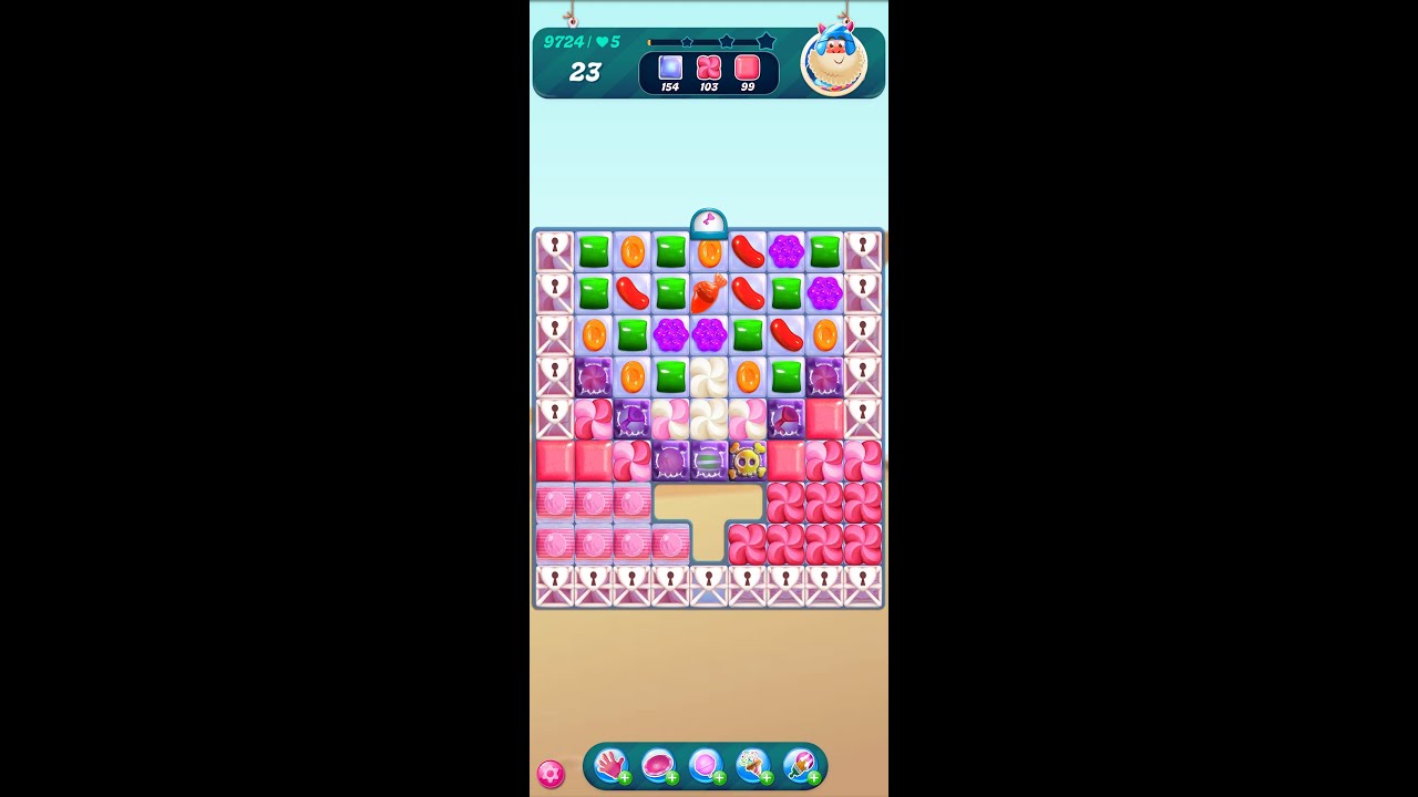 Candy Crush Saga Play level...