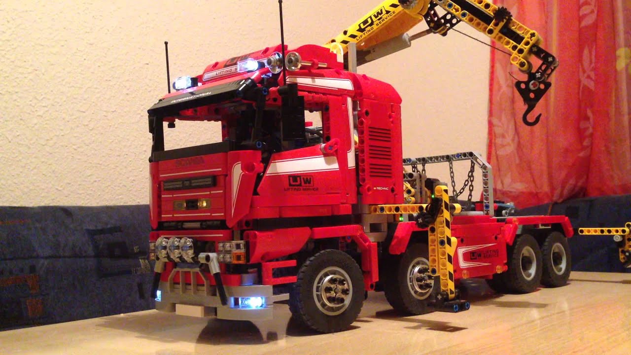 Lego 8258 Crane Truck RC Display