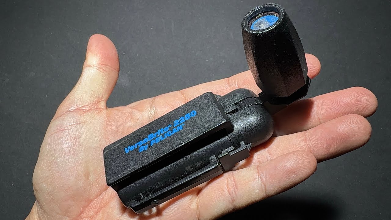 PELICAN VERSABRITTE 2250 ยืม ไฟฉายเหน็บสุดเปราะบาง สภาพเก่าโทรม หัวหลุดเปิดไม่ได้