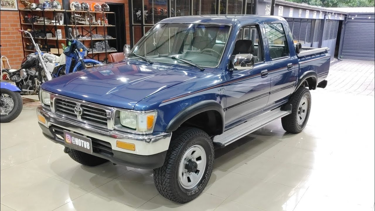 Toyota Hilux SR5 1997 disponível para venda no site www.hotv8.com.br 