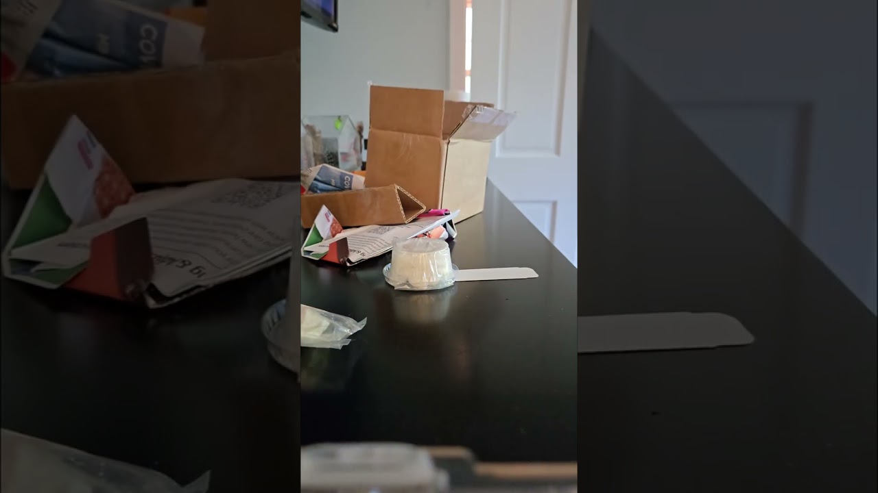 Unboxing new carnivorous plants from curious plants