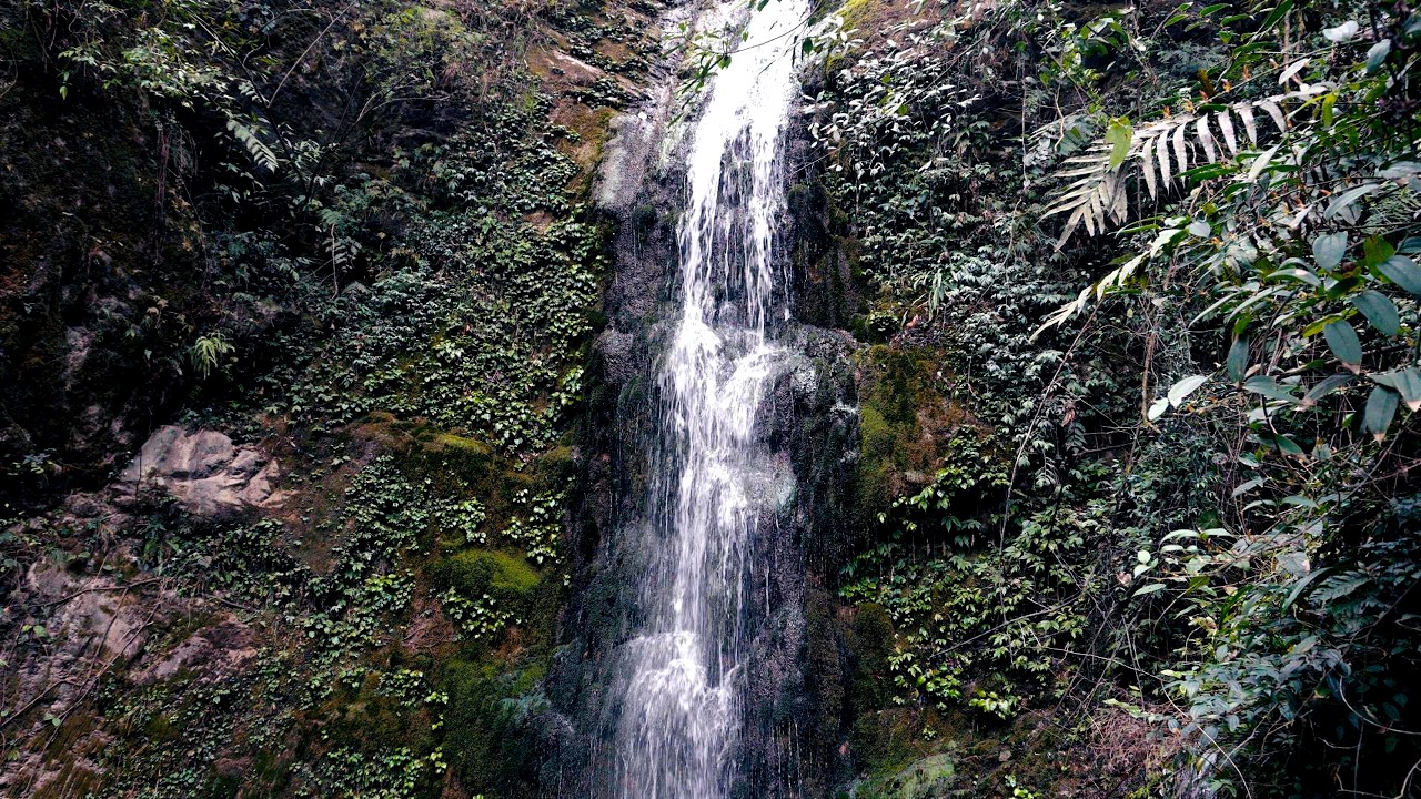 四川绵竹龙门之巅和拱桥沟瀑布群