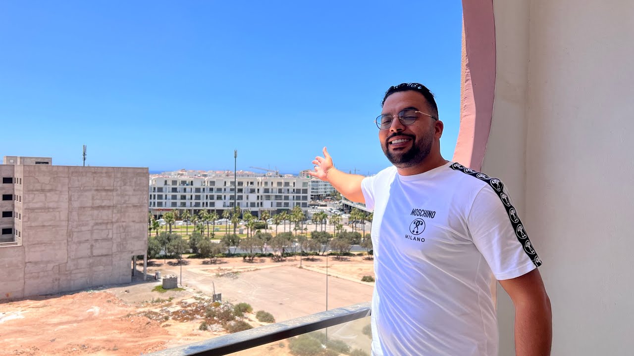 عروسة للبيع من اكادير مع الاتات 😍فوتني العليا 0661263232