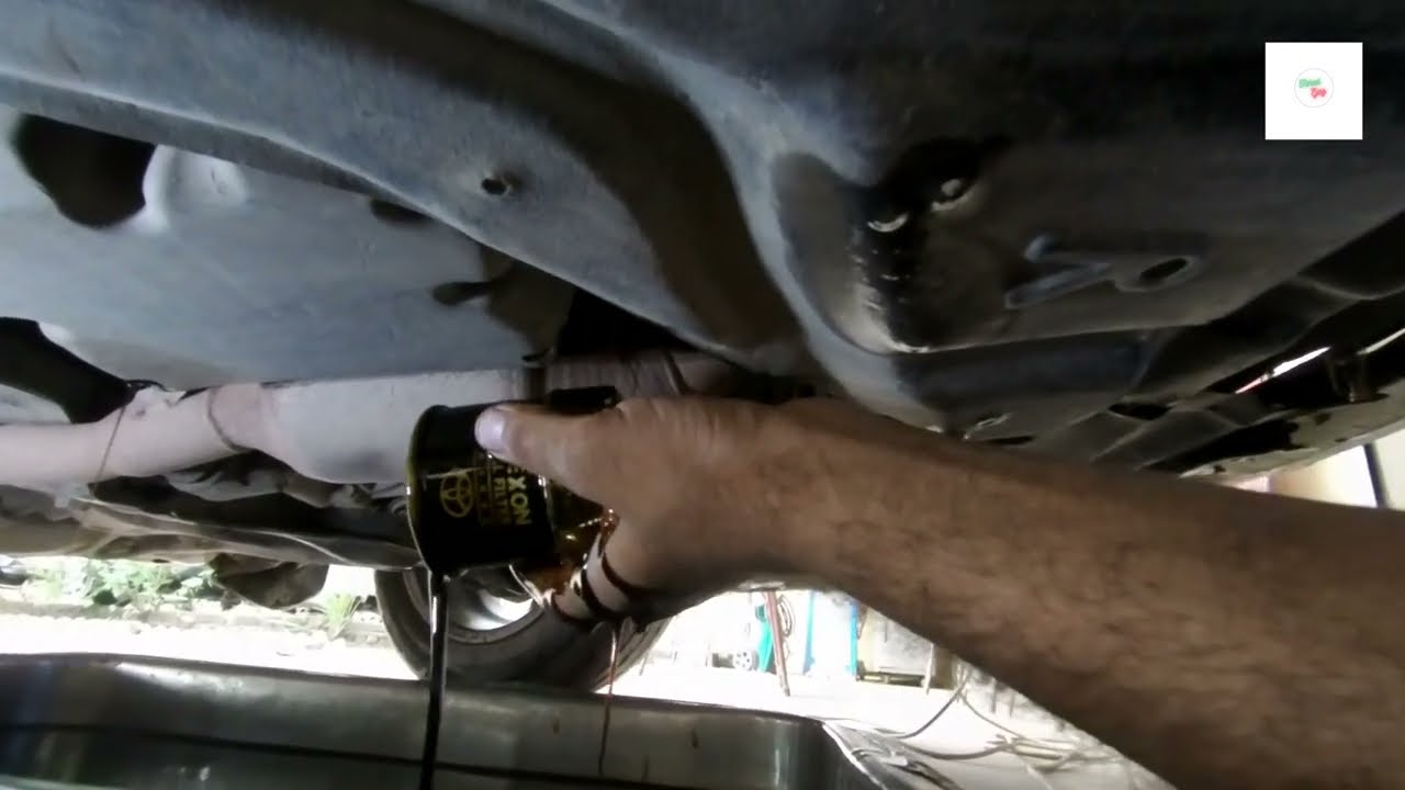 Toyota Belta, Vitz Engine Oil Change Castrol Magnatec