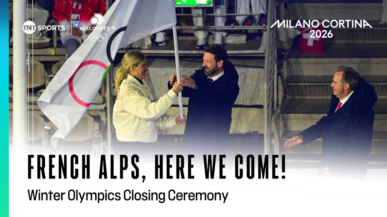 ‘La Marseillaise’ plays as Italy hand over the Olympic flag to France for the next Winter Olympics🤩