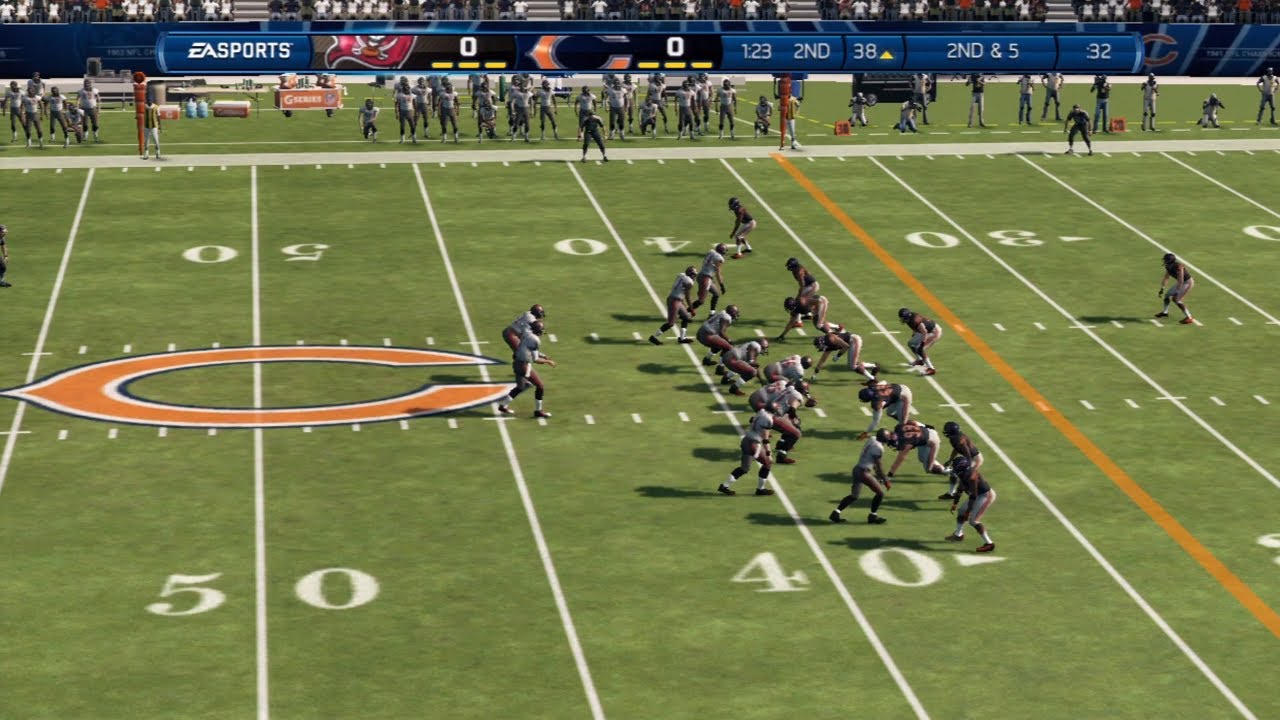 Madden 13 Gameplay Chicago Bears vs Tampa Bay Buccaneers