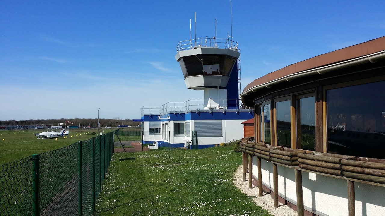 Rotterdam EHRD to Lognes Emerainville Paris LFPL Robin DR401