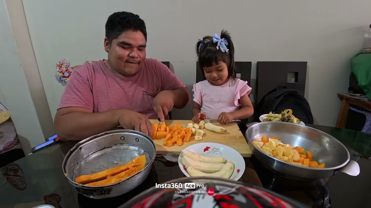 PREPARANDO ENSALADA DE FRUTAS CON LA HOMICITA / EUNJI LA MEJOR EN LA COCINA