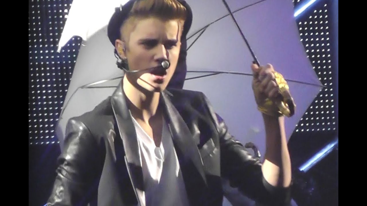Justin Bieber - Love Me Like You Do - Izod Center 11-09-12 HD