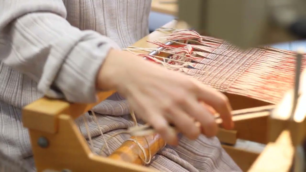 DSKD - Tutorial 04 - Leno Weaving - Weaving in process