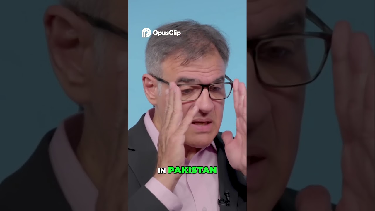 Ex-FBI Agent Reveals the Only Interrogation Technique That Works! 🤯😱 #cia #hollywoodvsreality