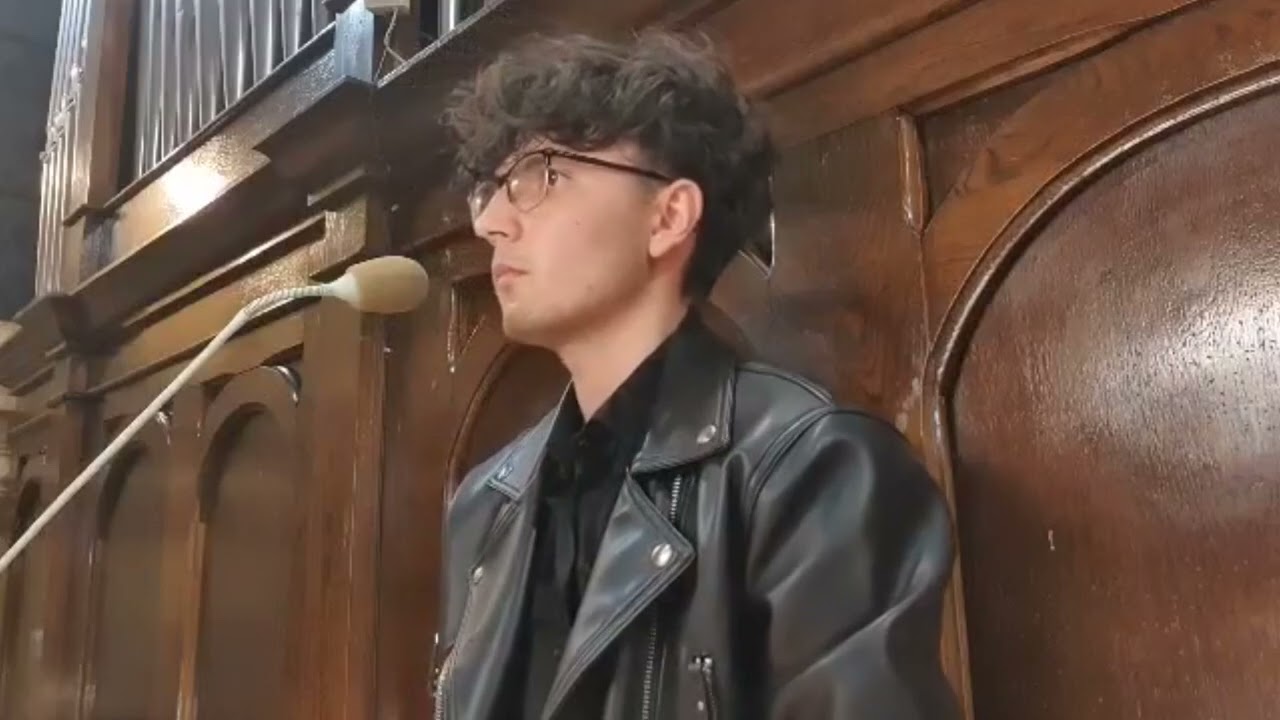 „Dies irae” - śpiew członków scholi gregoriańskiej + organy
