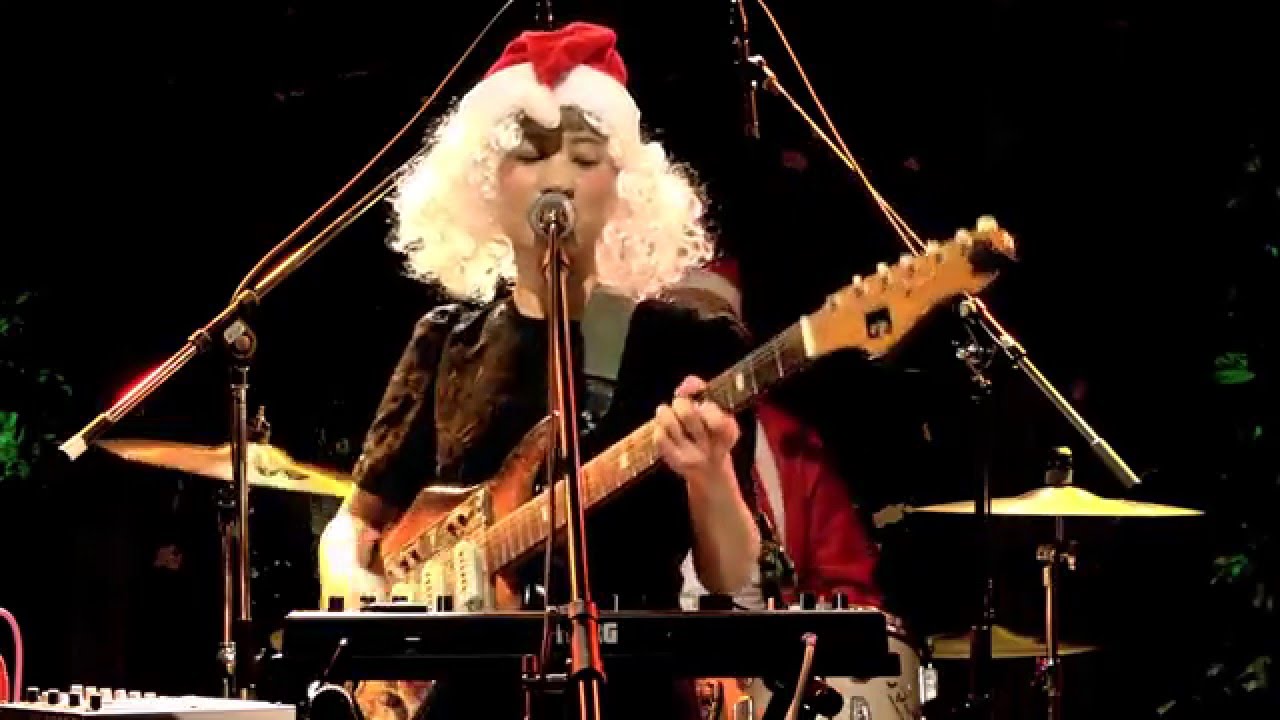 He Doesn't Have Christmas / team YeYe (one man show「Heretofore and Hereafter 「これまで と これから」)