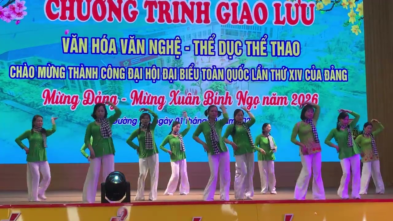 Liên Khúc Sao Trời Làm Gió CLB Cầu Vồng Sau Mưa thôn Nhuận Đông