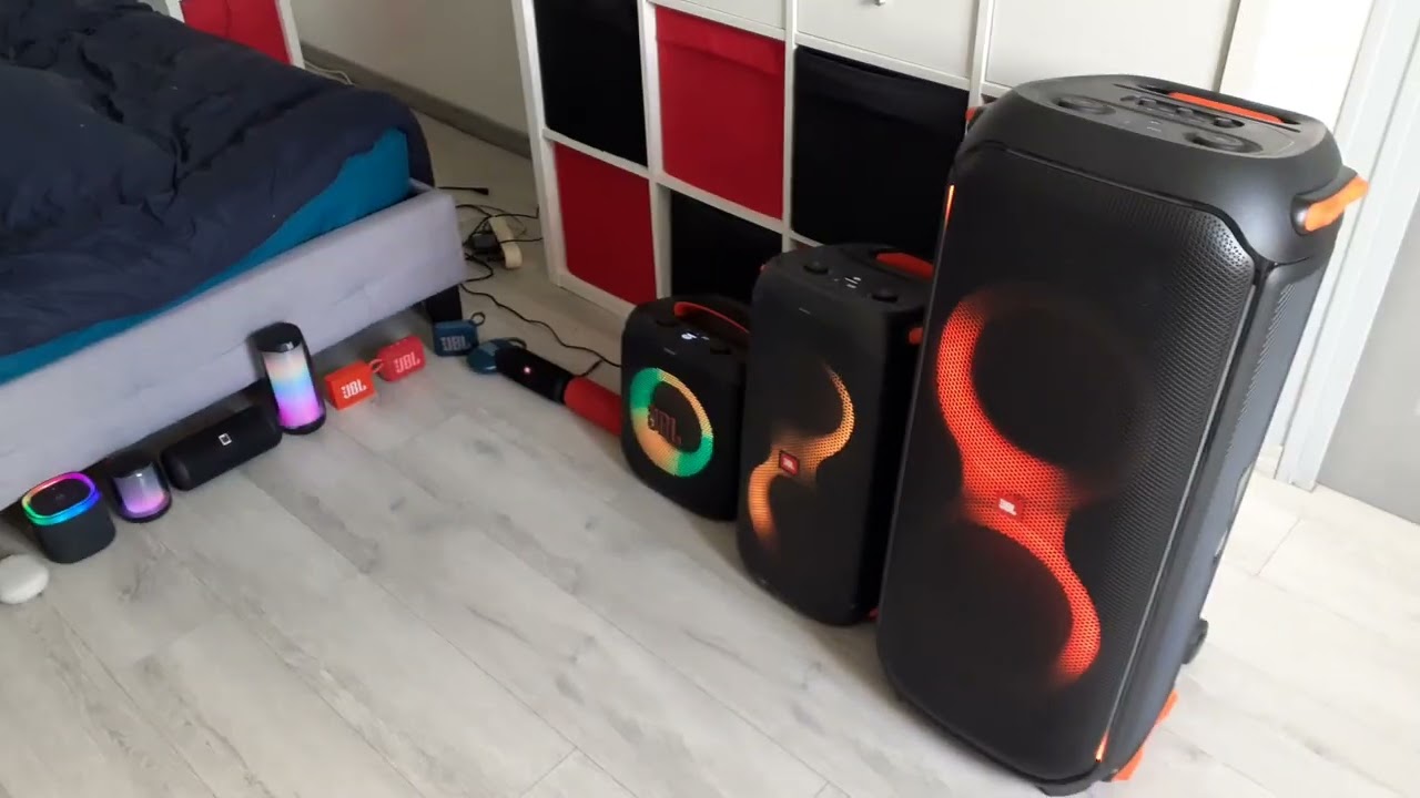 Roseland vs jbl speaker startup and shutdown.