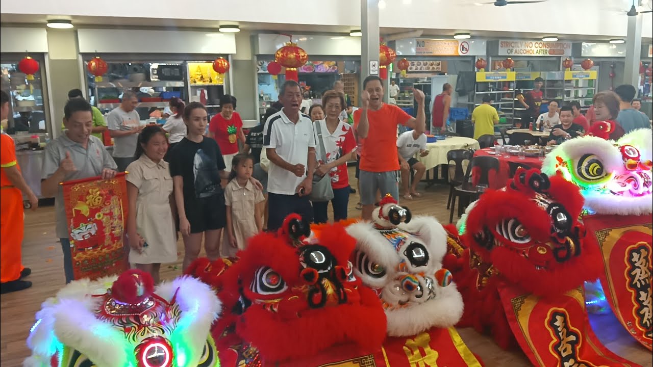 六巡三合庙龙狮团 Liuxun Dragon Dance, Lion traditional and Caiqing performance at Elisa Mall