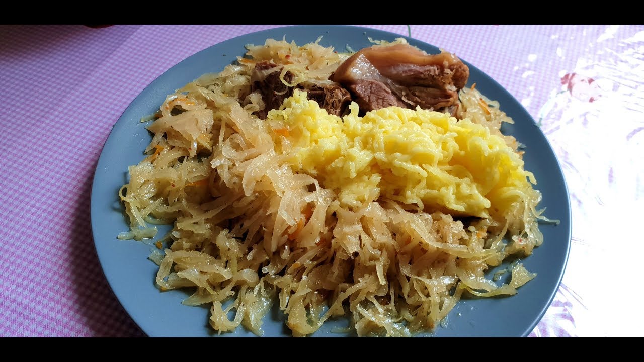 Рулька в кислой капусте  Sauerkraut mit Eisbein