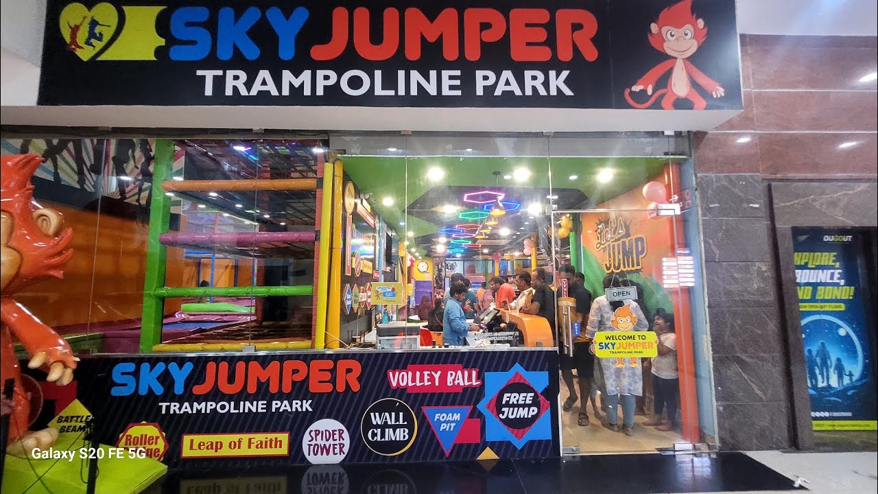 🥶இப்படிலாம் கூட games இருக்கா Velachery Grand Mall| SkyJumper Trampoline Park| Dugout |Cheeky Monkey