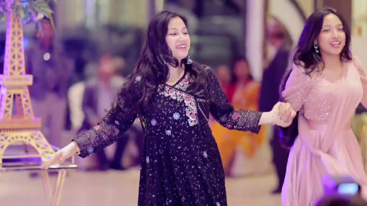 Beautiful sisters with graceful dance- A moment to remember!