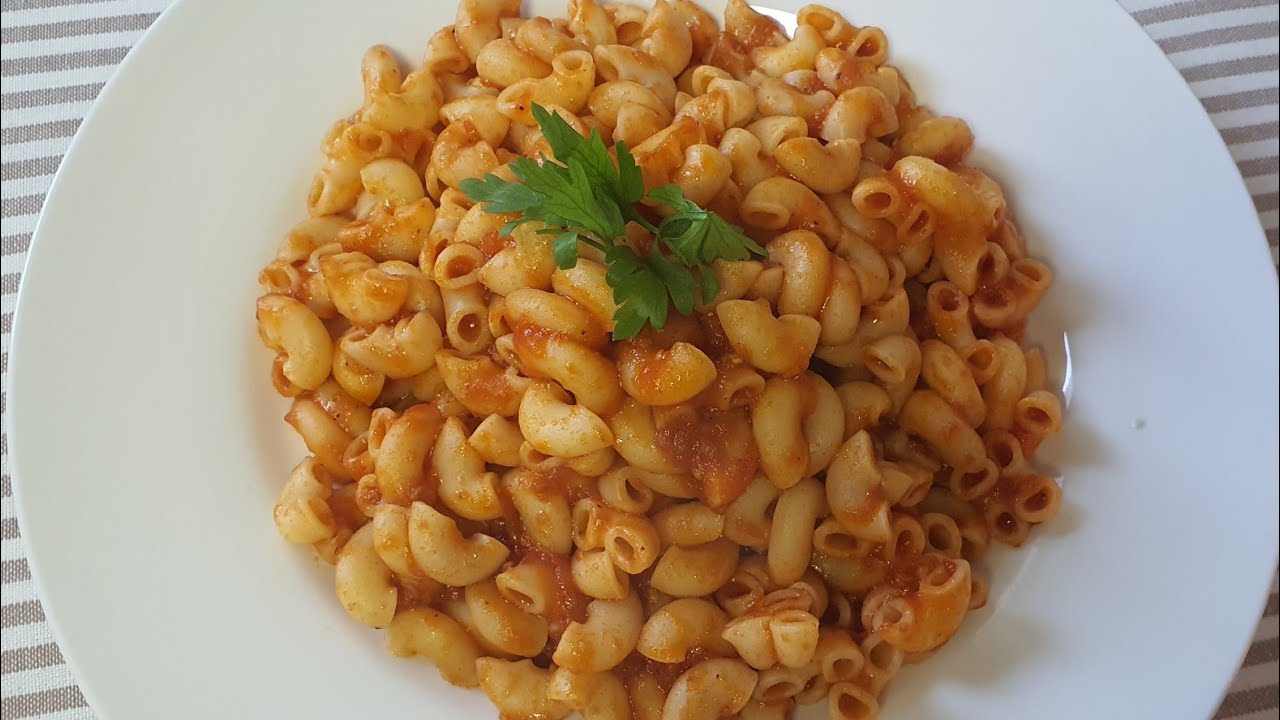 Macaroni with tomato sauce Egyptian Recipe | طريقه عمل المكرونه بصلصه الطماطم
