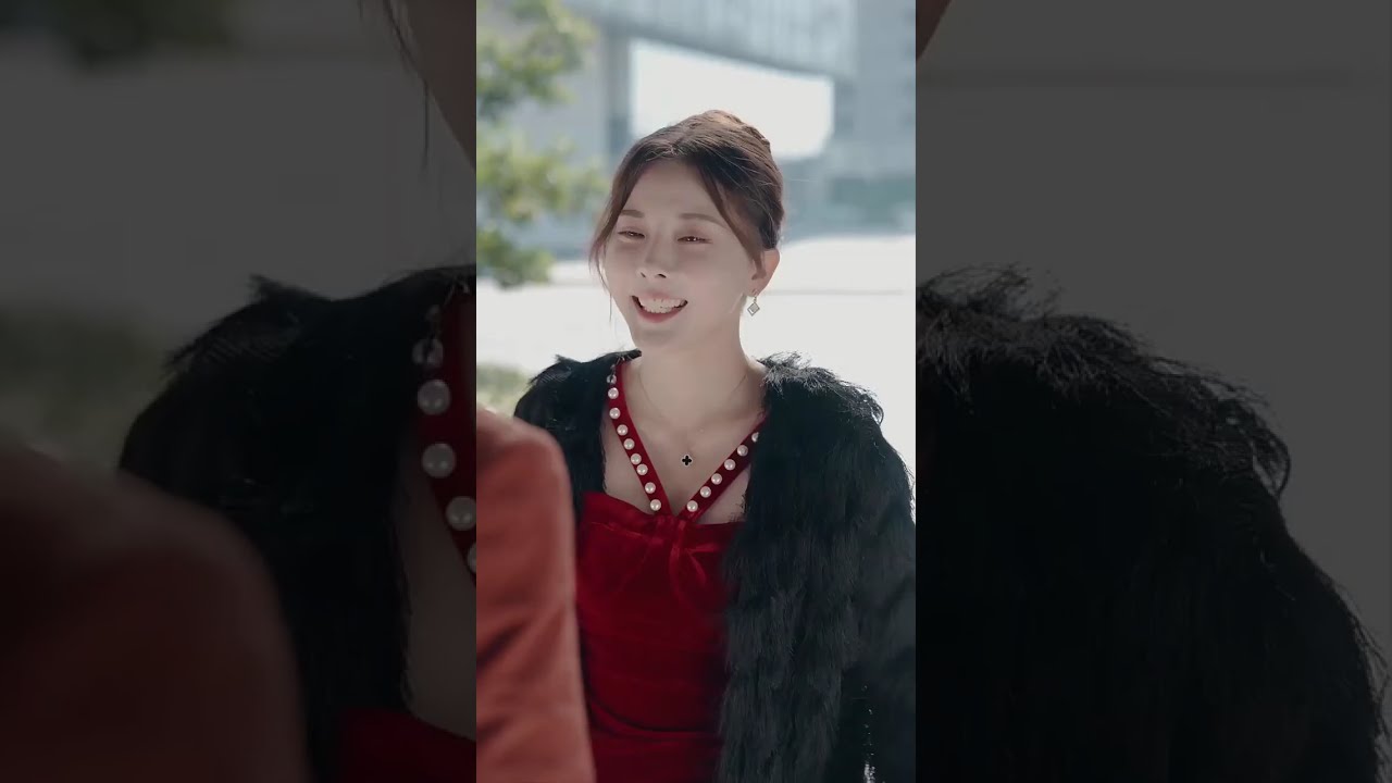 Poor girl works as maid in CEO's mansion.Unexpectedly,CEO's son stops her&calls her Mommy.Love comes